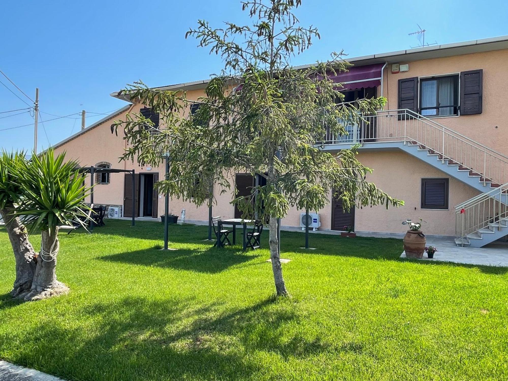 Agriturismo Da Michele E Carmela Di Voli Patrizia Donoratico Luaran gambar