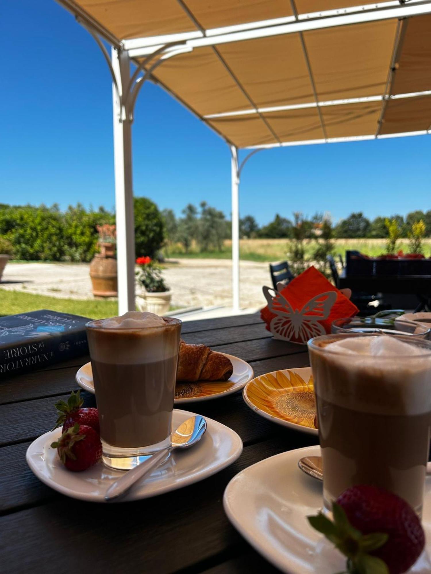 Agriturismo Da Michele E Carmela Di Voli Patrizia Donoratico Luaran gambar